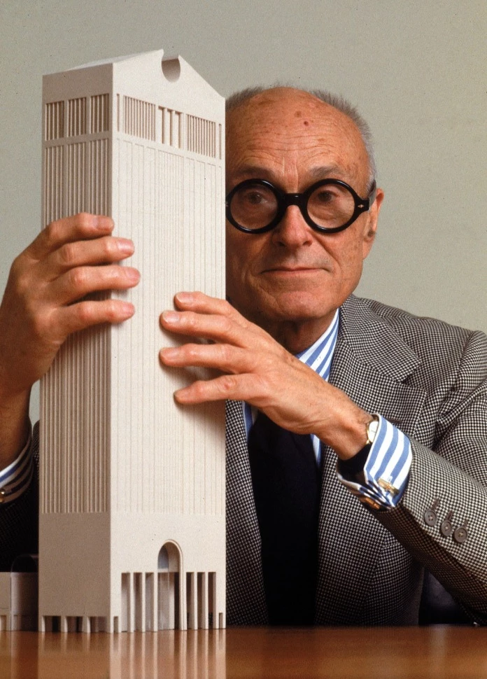 Philip Johnson et le gratte-ciel-jouet Philip Johnson et le gratte-ciel-jouet
